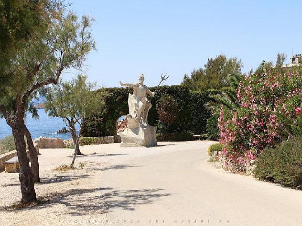 183 D33 ILE DE BENDOR_000059.jpg